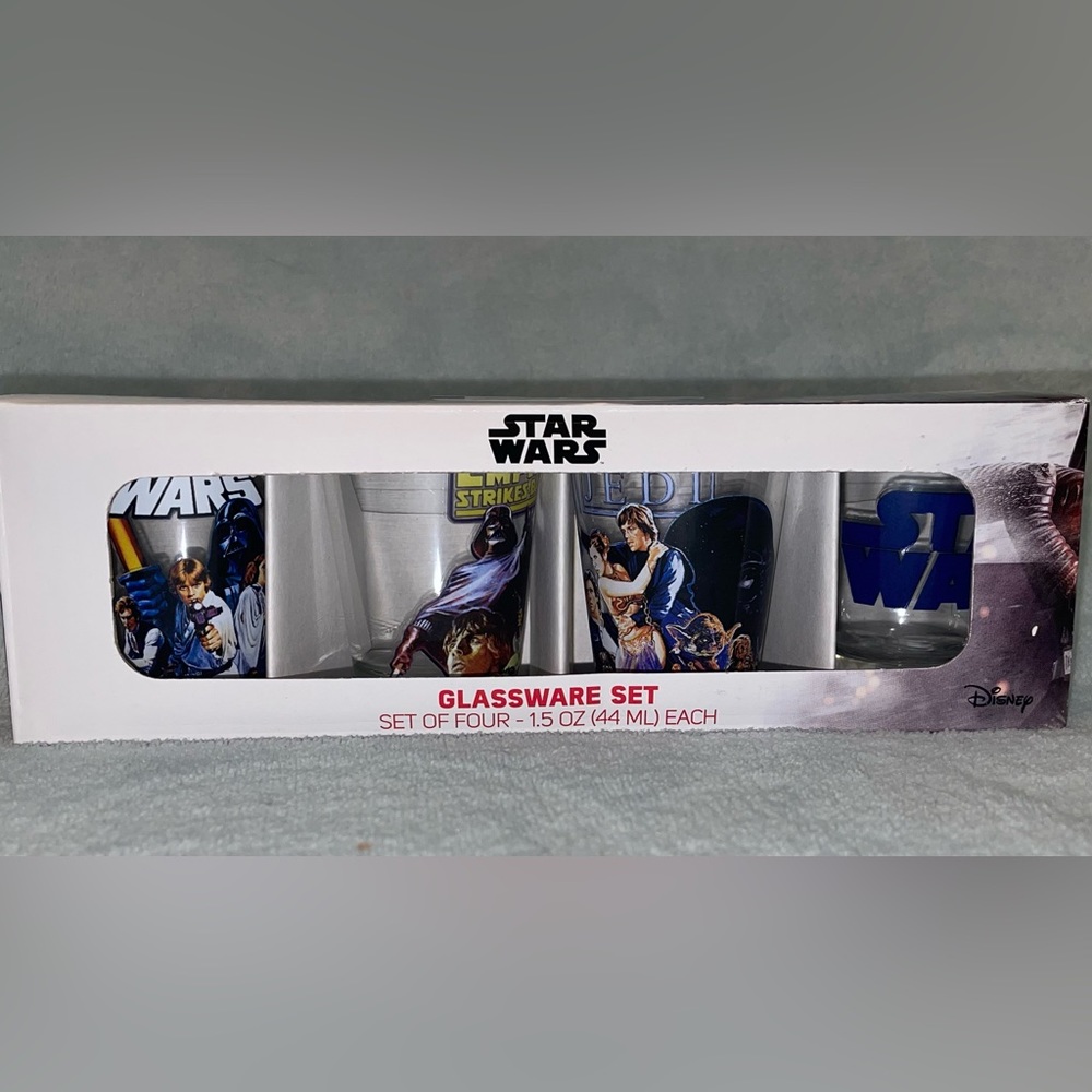 COLLECTIBLE Silver Buffalo Star Wars Glassware set of 4 shot glasses Brand NWB